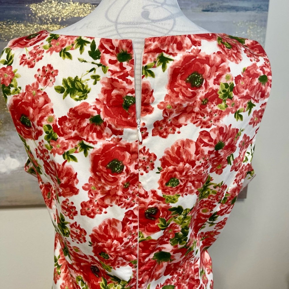 TALBOTS Casual Dress, Shift , Round neck, zipper back, Red Flower Print Size 14 - Picture 6 of 11